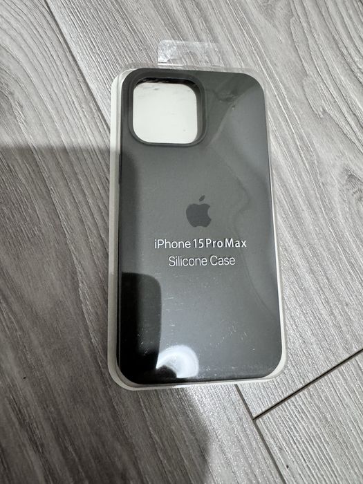 Huse iphone 15 pro si Pro max