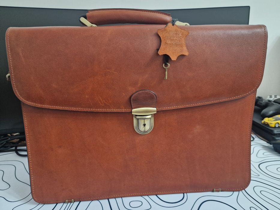 Кожаный портфель, Empire Kazakhstan souvenirs