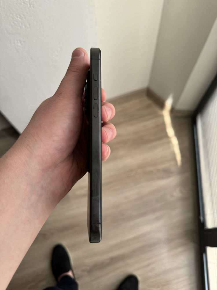 Iphone 15 pro max black срочно сотилади