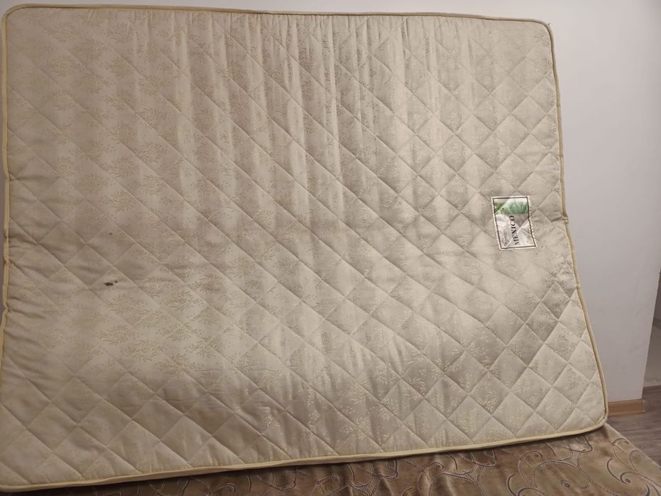 Отдам даром матрац