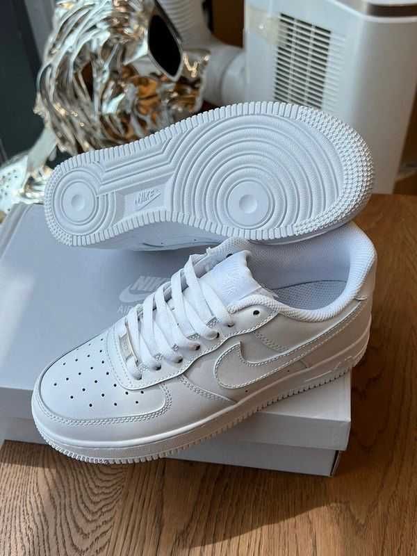 Nike Air Force 1 Low '07 Alb Mărimea 41