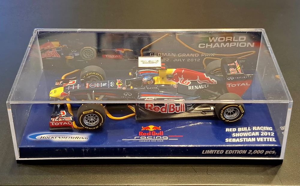 Red Bull Racin F1 Sebastian Vettel 1/43 Minichamps