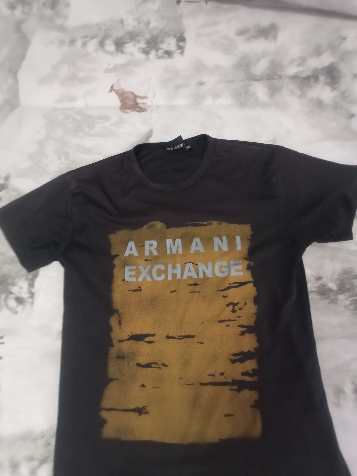 Vând tricou Armani original