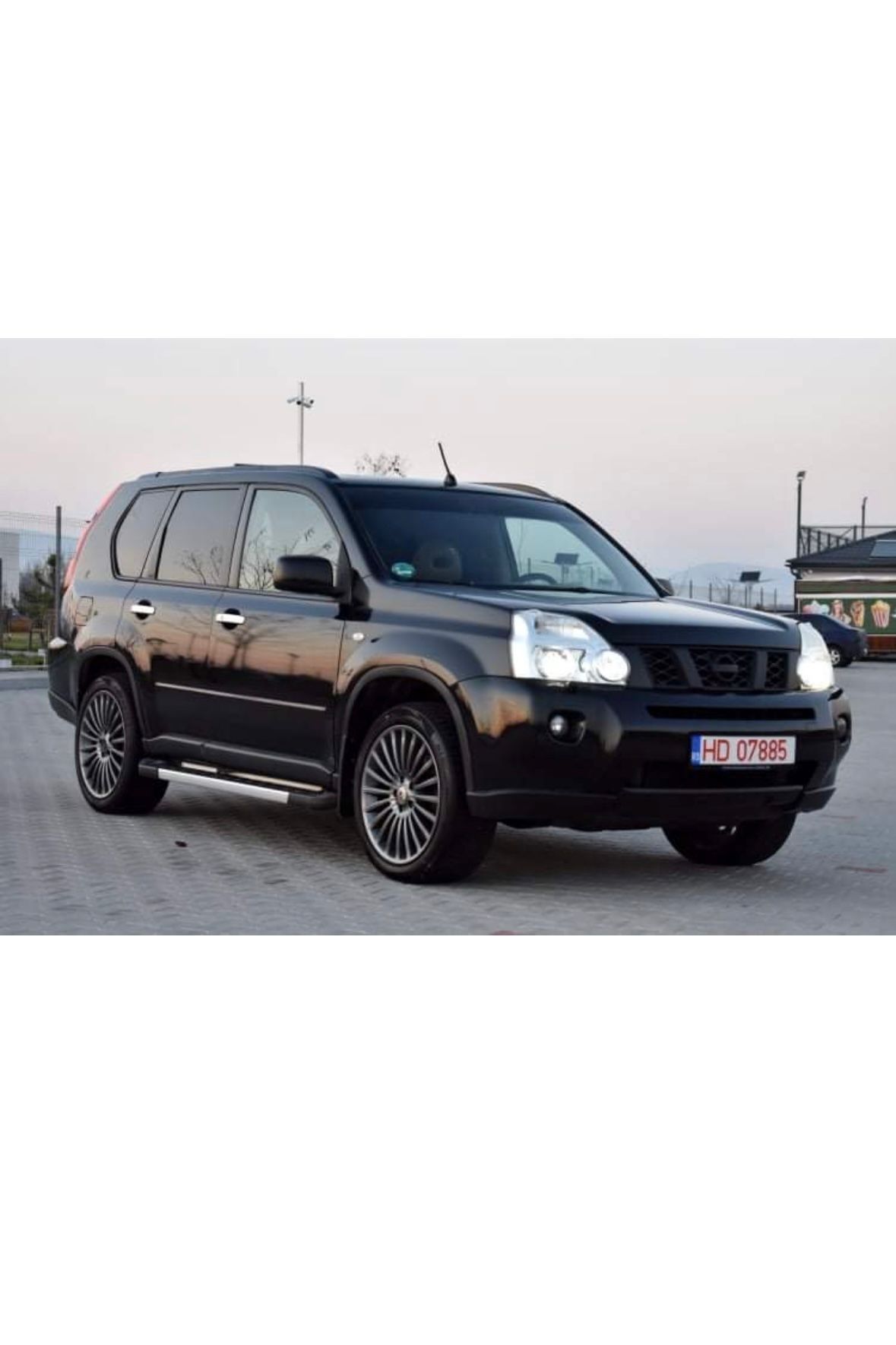 Vând Nissan X-trail