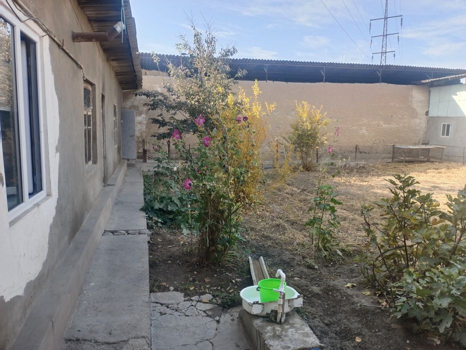 Учаска йер сотилади хамма шаройит бор