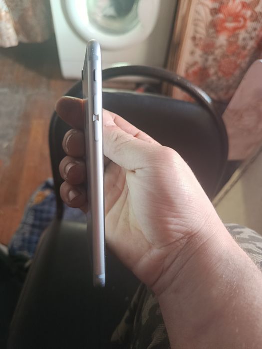 Продам айфон 6с б/у