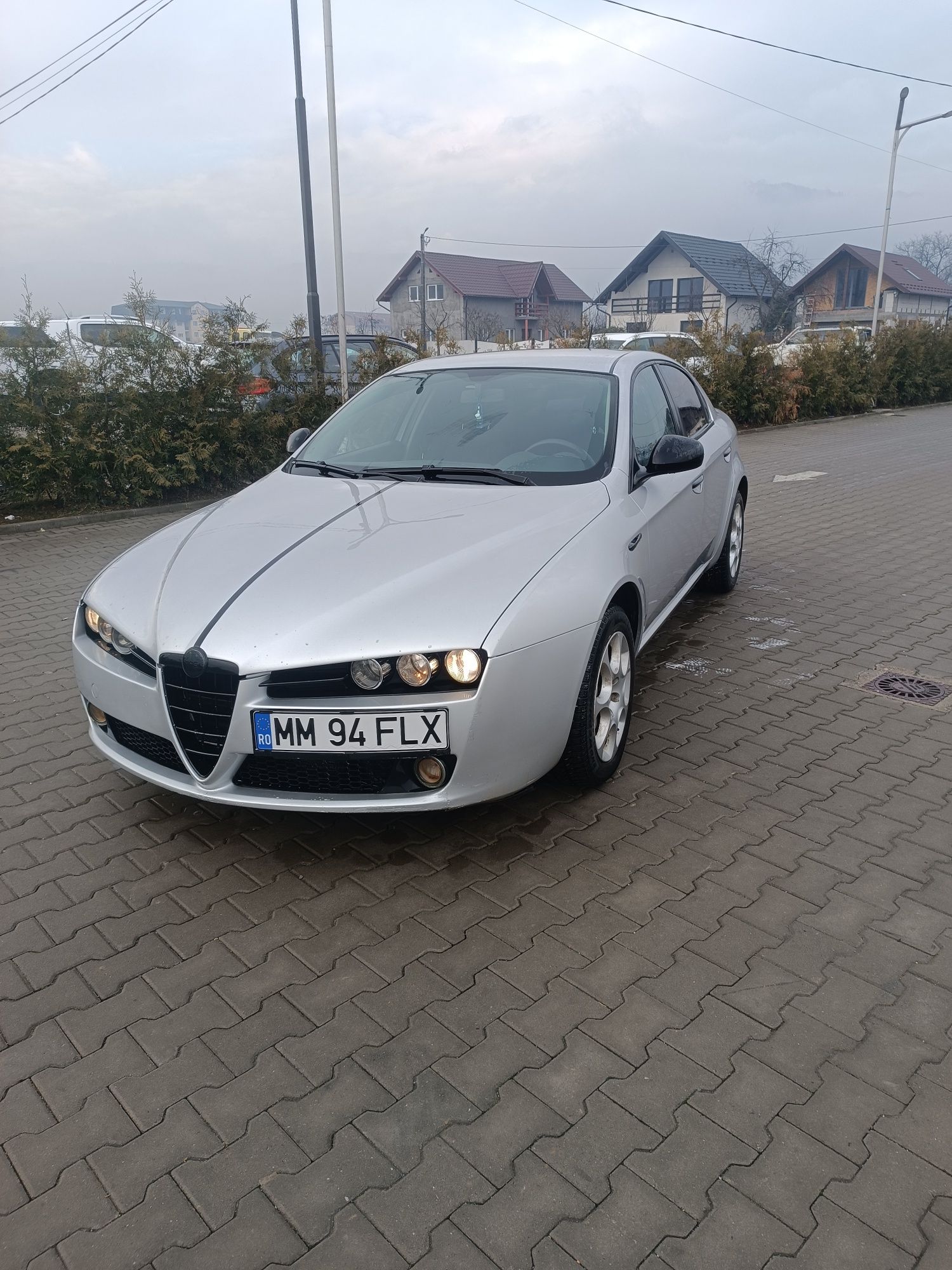 Vând alfa Romeo 159