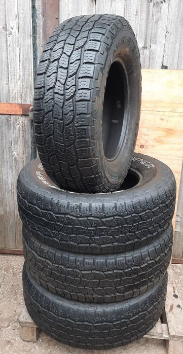 4 броя зимни гуми за джип 245 70 16 Cooper 8mm
