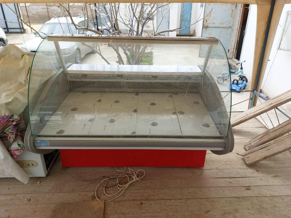 Холодильник для магазинов