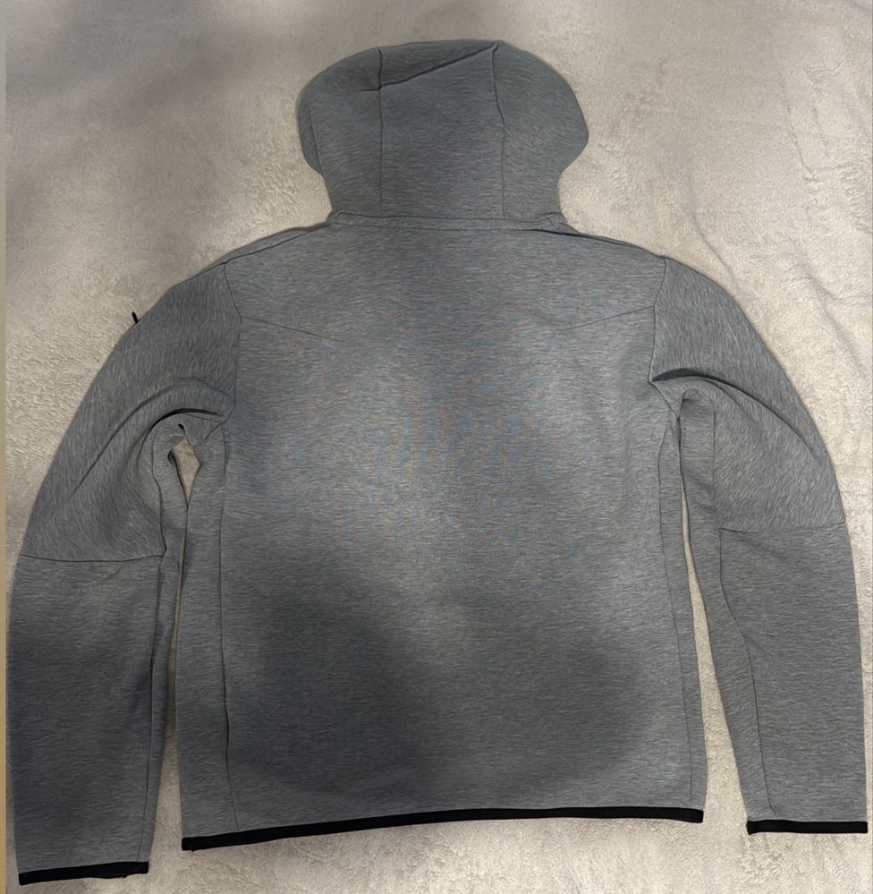 Nike tech fleece горнища