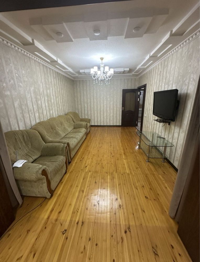 Срочно продается 3х комнатная квартира 77 серия Яккасарайский район