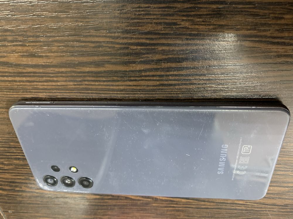 Samsung A32 128g память , ядер 8.