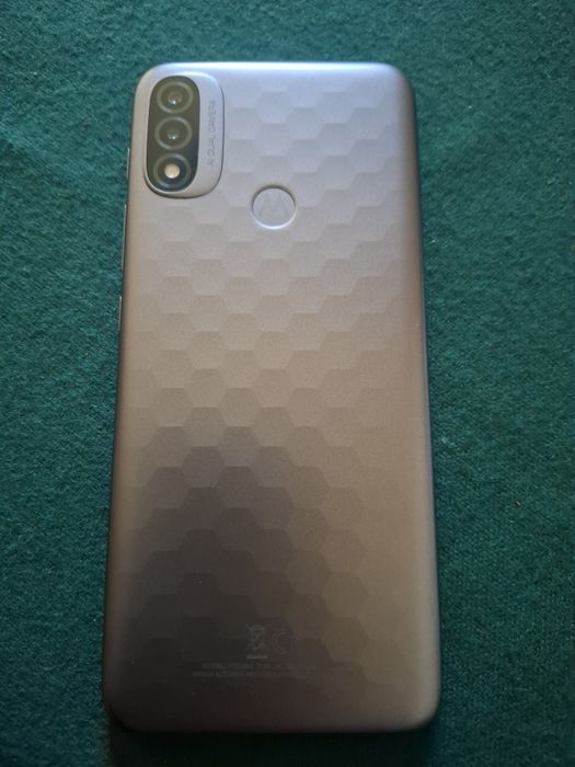 Motorola E20 Silver