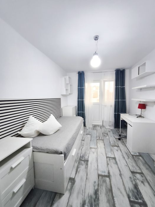 De inchiriat Apartament 4 camere, 2 bai, 2 balcoane pe Malul Timisului