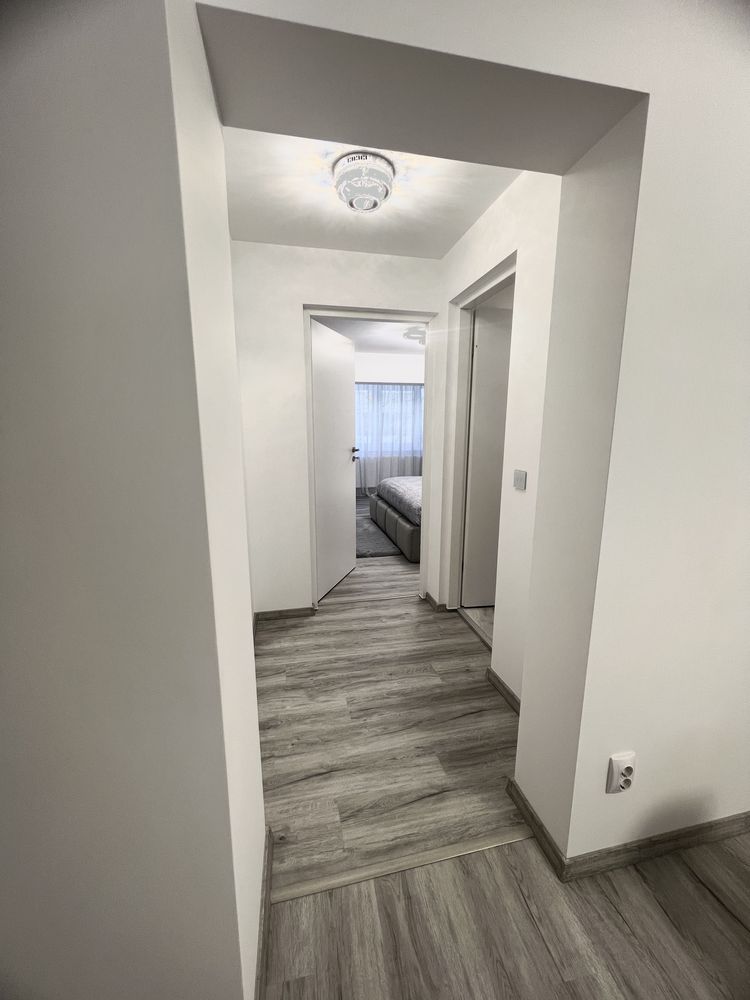 Vand Apartament 2 camere lux complet renovat si utilat ,Proprietar