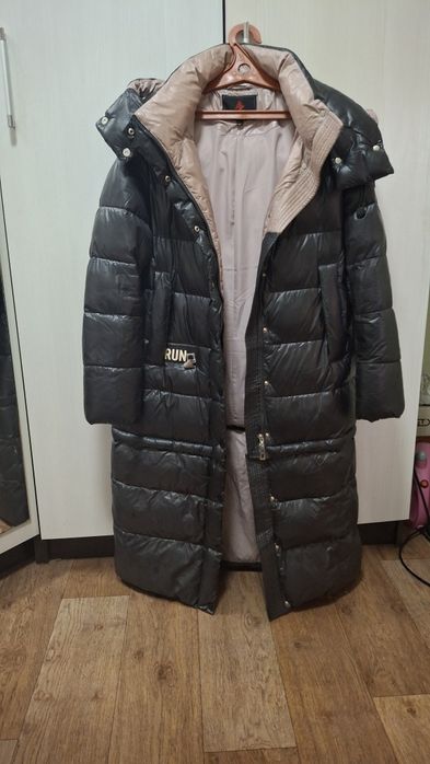 Продам пуховик-пальто женский