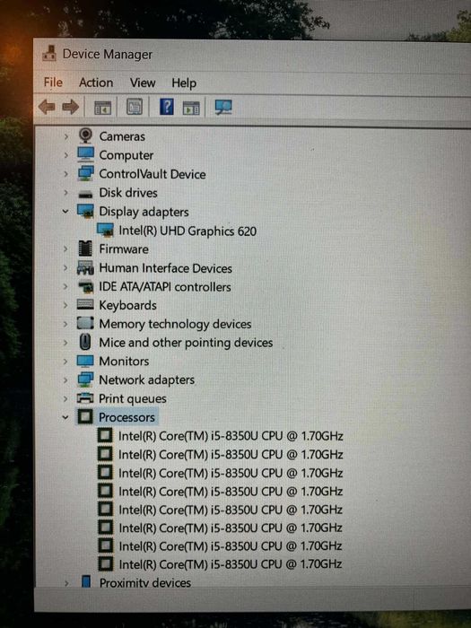 Лаптоп Dell Latitude 5590 i5-8350U 256 SSD 16GB DDR4 Windows 10/11 Pro