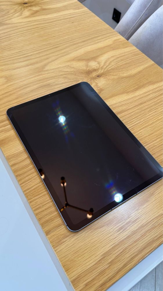 Продается Ipad Pro 11 (3 поколение) на 512 гб (wifi + sim)