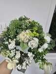 Vand aranjamente florale pentru salon de evenimente