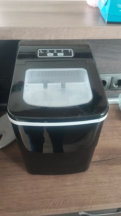 Ледогенератор чисто нов