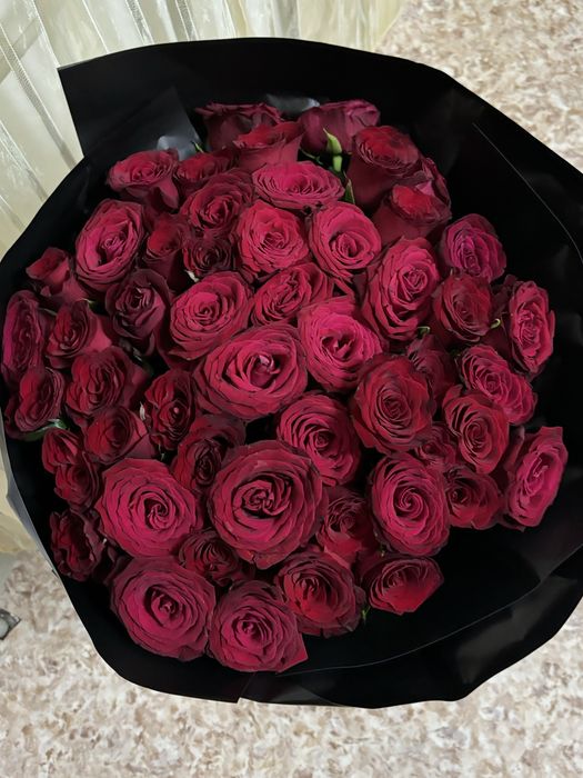 51шт роза красные. 70см.