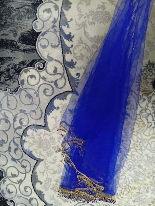 To'y uchun hashamatli libos