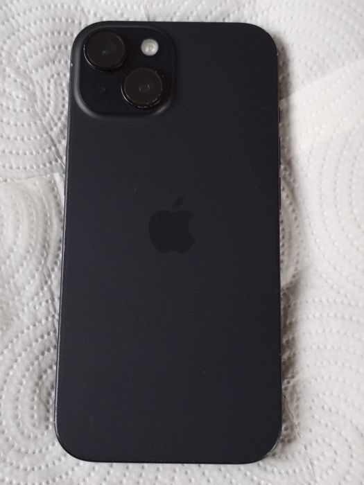 IPhone 15 Black încă în garantie