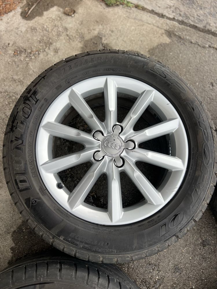 Джанти с летни гуми 235/55/17 Dunlop DOT19 за AUDI Q3. С7.5мм грайфер.