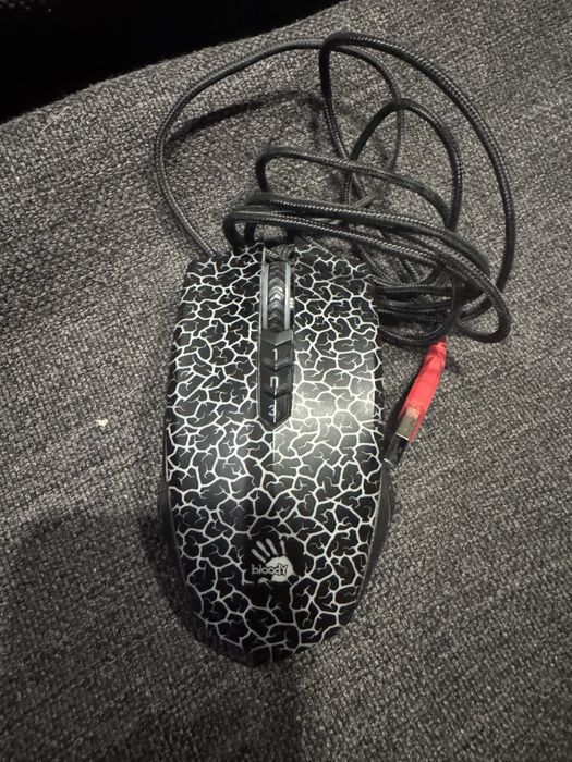 Продам мышь Bloody A70