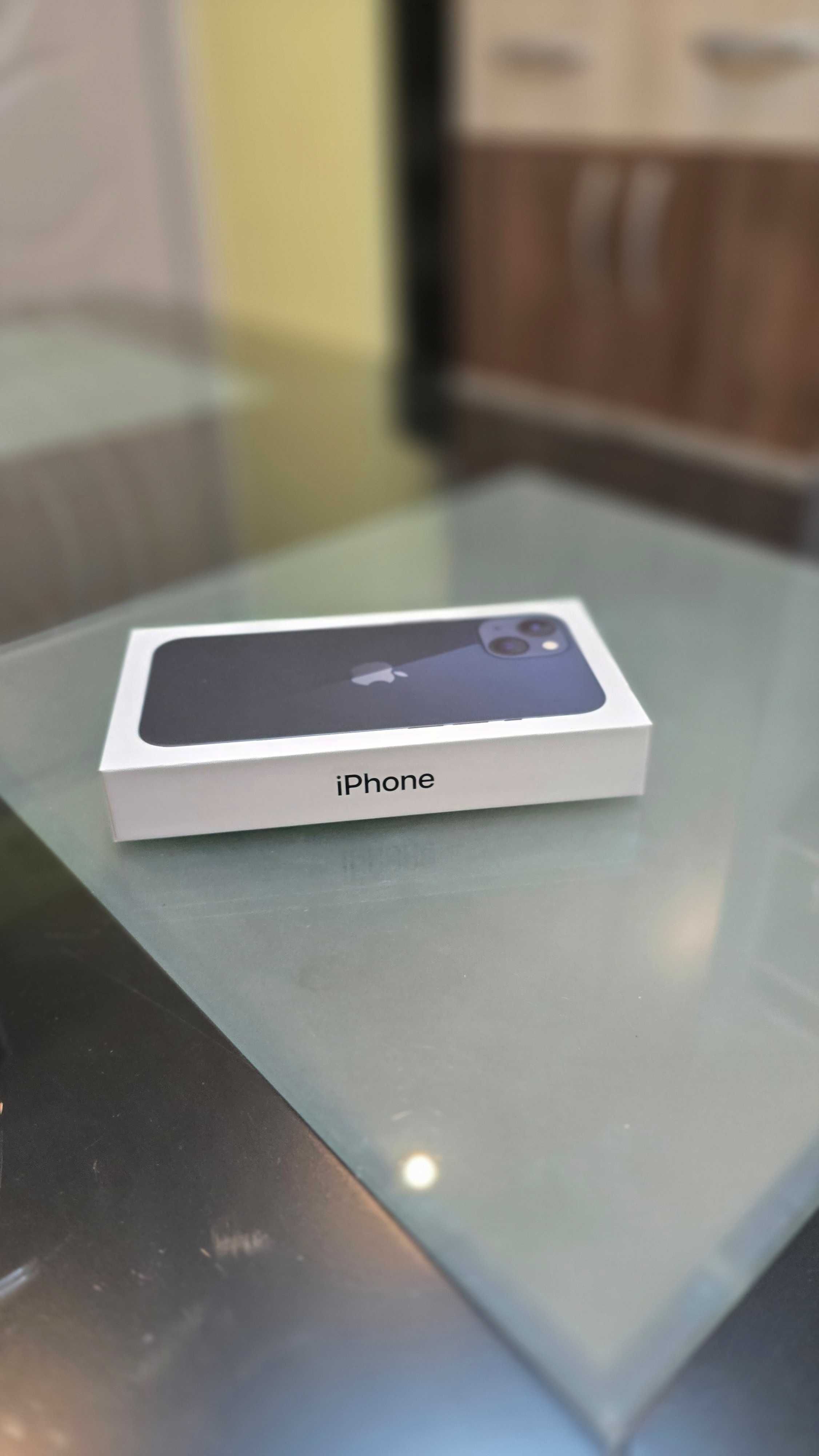 Iphone 13 128 gb чисто нов