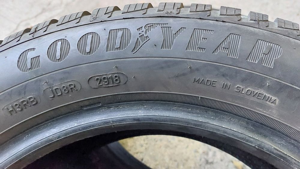 Зимни гуми 195/60/15 Goodyear Ultragrip 9 2 броя