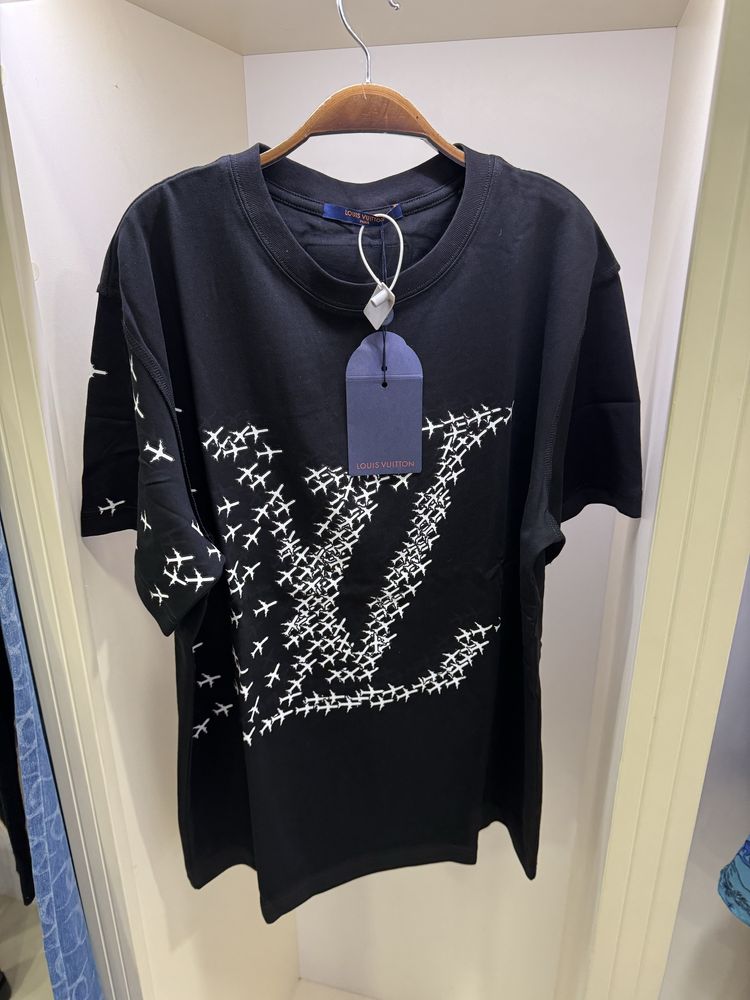 Тениски Burberry,Louis vuitton,dior