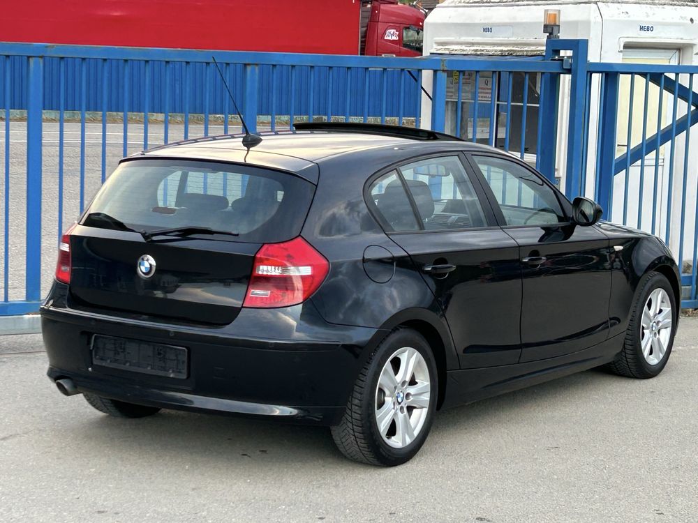 Bmw 120d 2011 euro5 facelift xenon trapa navi FULL
