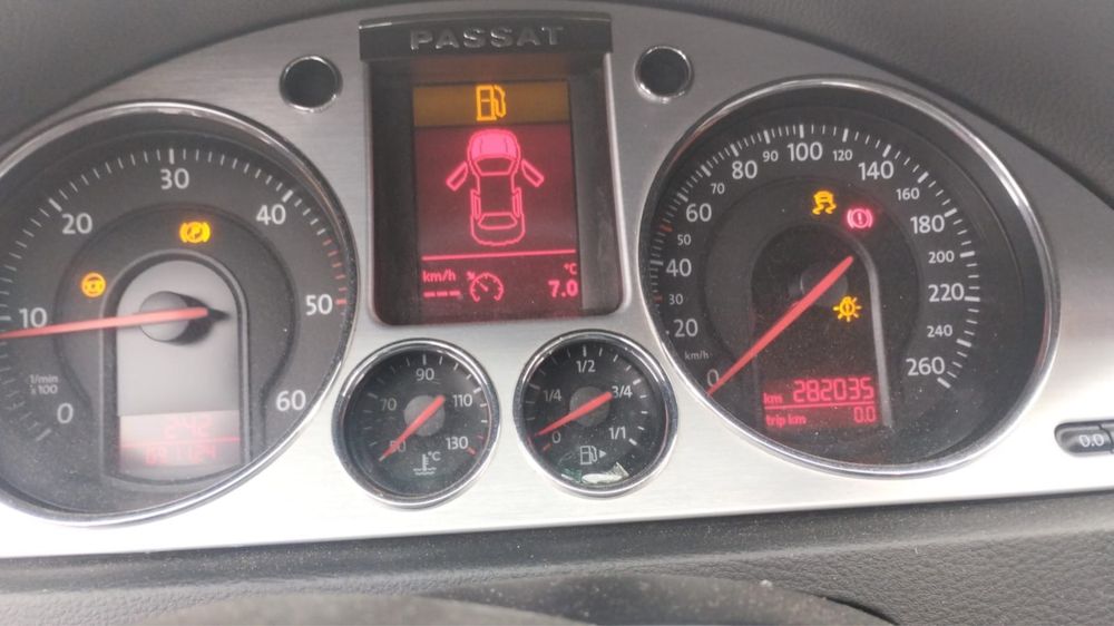 Dezmembrez Volkswagen Passat B6 2.0 BMP