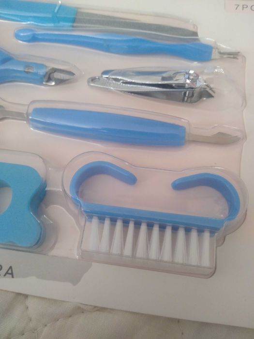 Set trusa manichiura pedichiura (7 piese)