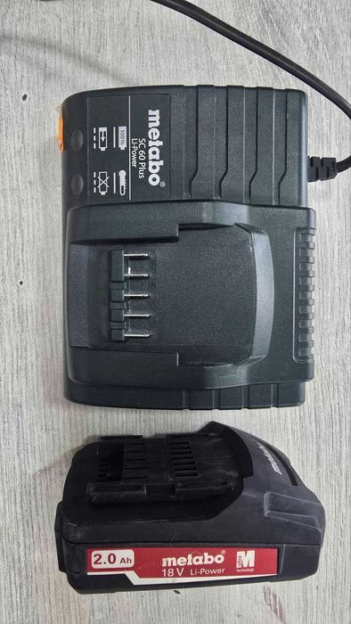 Зарядно Metabo SC 60 Plus и батерия Metabo D-72622