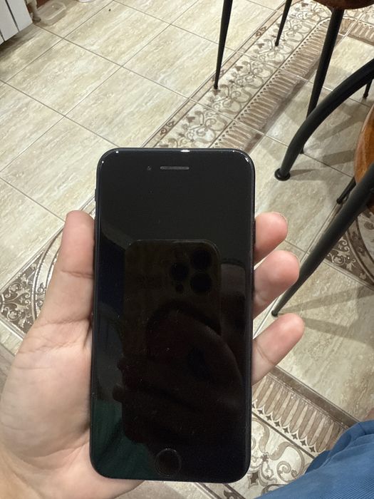 Продам iphone SE