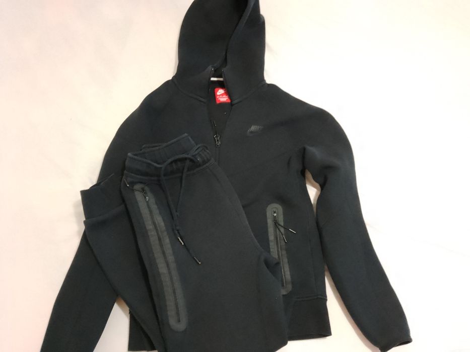 Екип Nike tech fleece, оригинален,размер хс