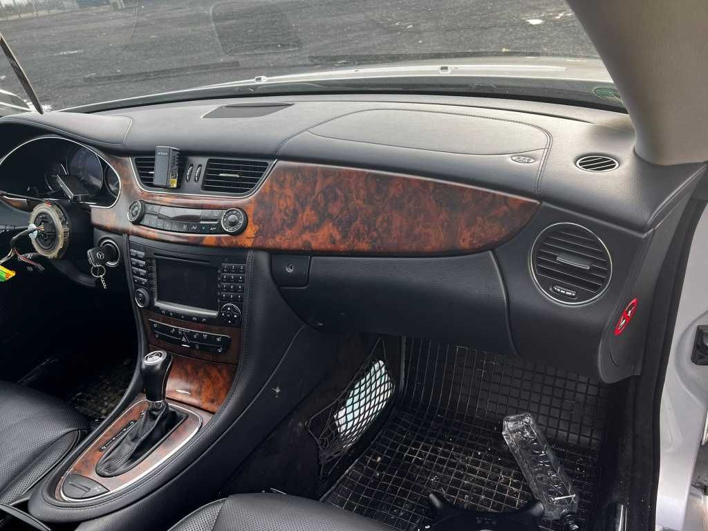 Oglinda stanga completa Mercedes CLS W219 2005 HATCHBACK 3500