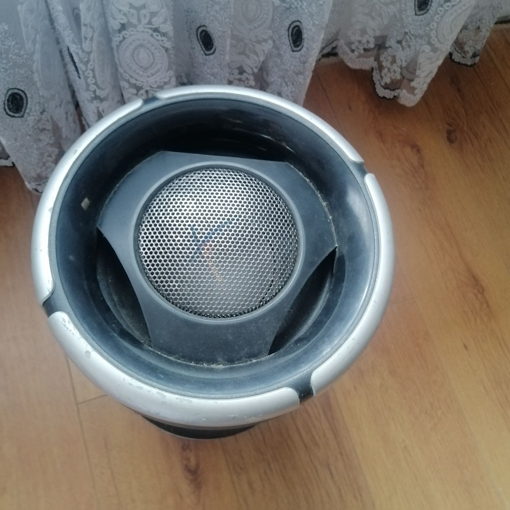 Subwoofer Xline.