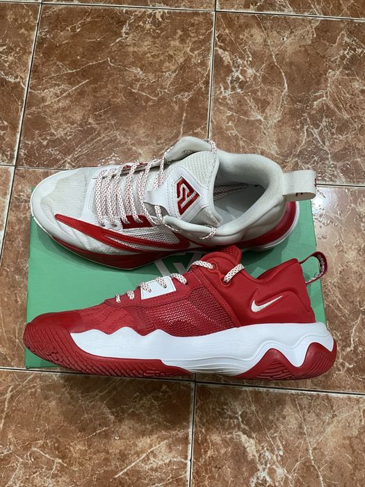 Nike Giannis Immortality 3 40.5EU