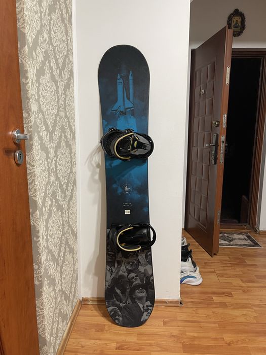 Placa snowboard 166 cm burton cu legaturi burton
