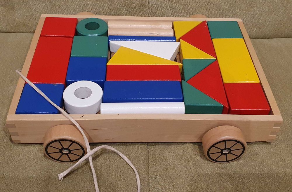 Дървен сортер количка