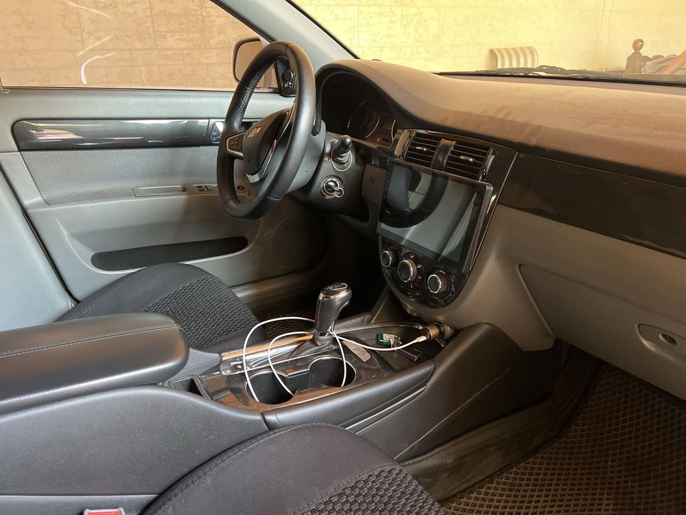 Lasetti gentra sotladi 9200