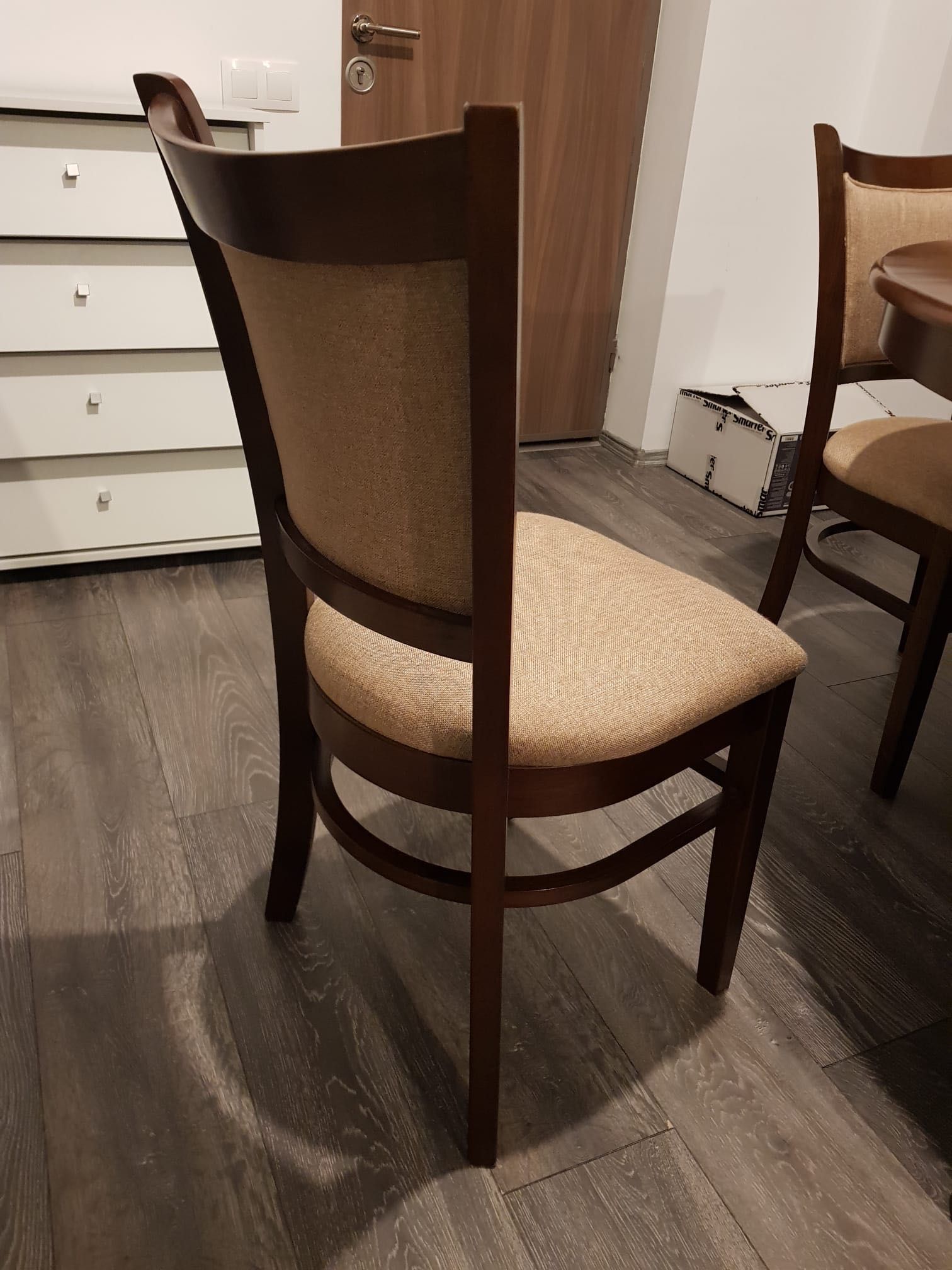 Masa cu scaune lemn masiv