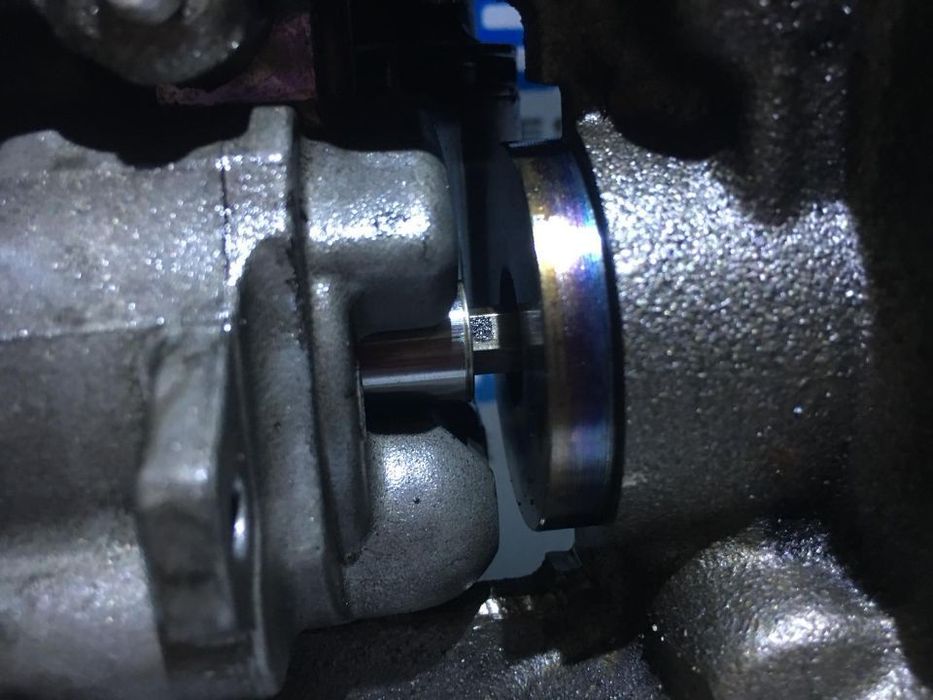 Pompa Ulei cu Balansoare Skoda Superb 1 2.0TDI BSS BWW 2001-2008 Cod 03L103537 / 03L103535