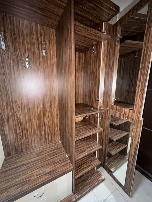 Шкаф для прихожей