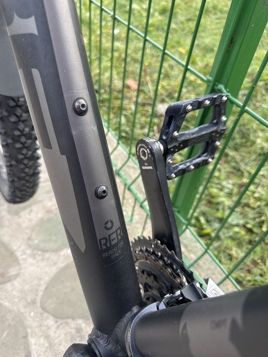 Bicicleta cube attention cross country