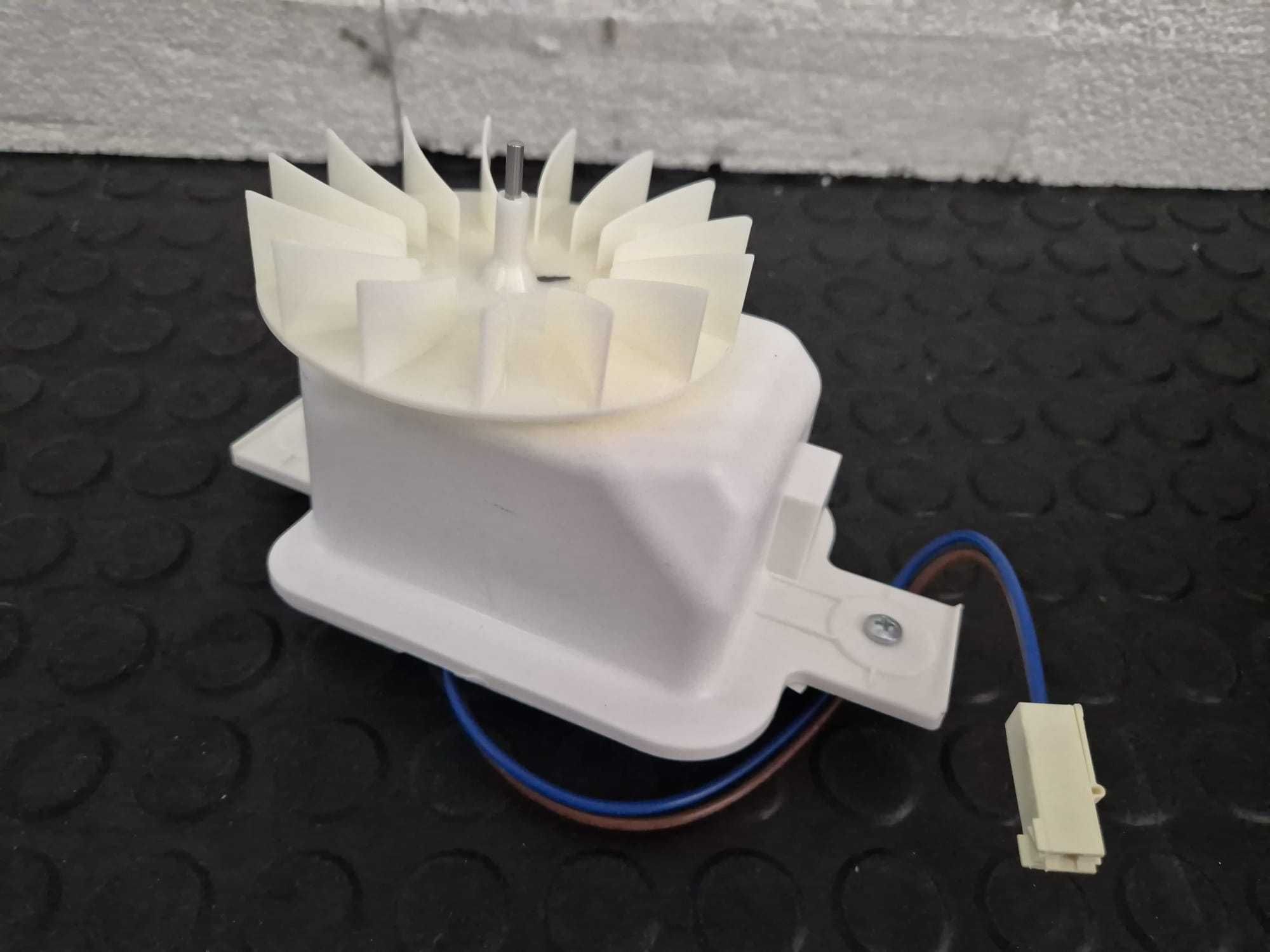 Ventilator frigider combina Beko 4362090300 / N3