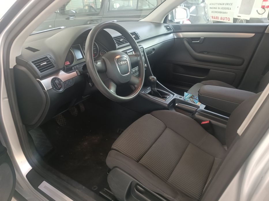 Dezmembram Audi A4 B7, an 2007, motor 2.0 tdi BRD